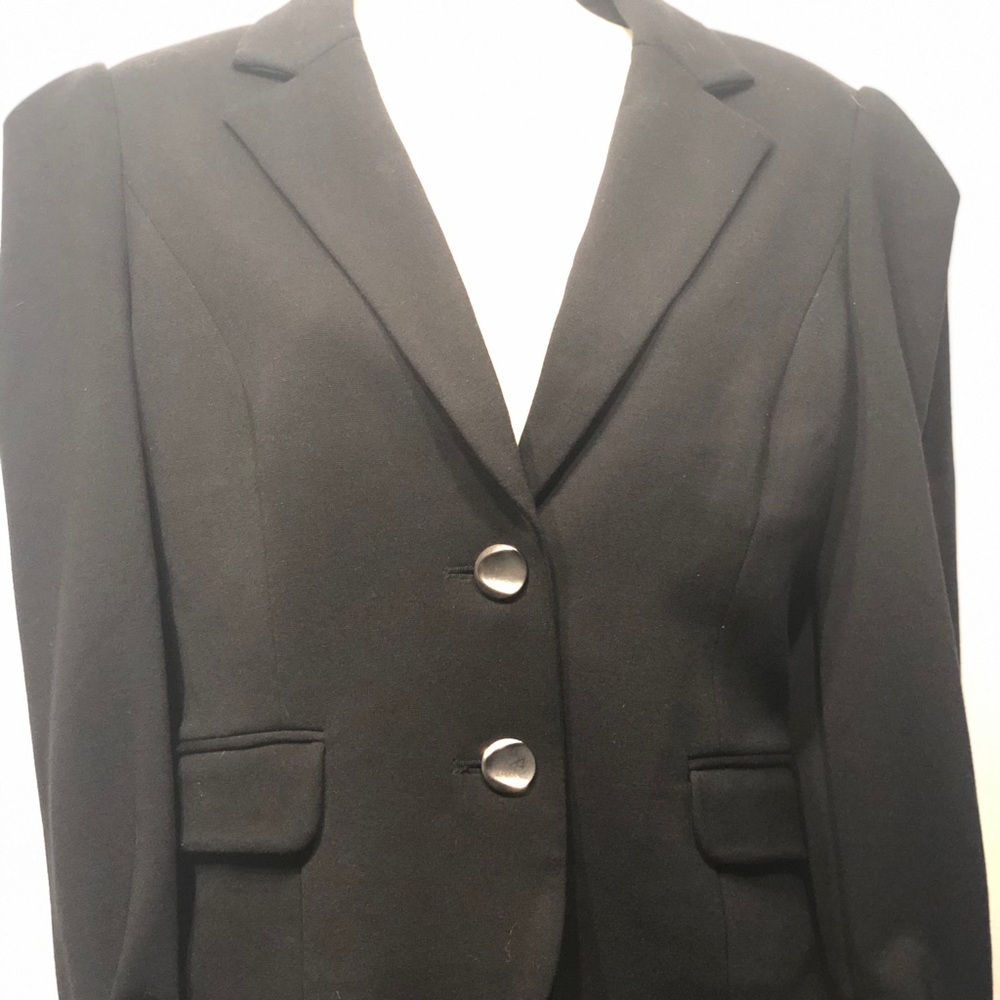 Black blazer - Picture 2 of 4